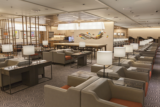 STEPPING UP. Travelers on suites, first, or business class, or members of the PPS Club and KrisFlyer Elite Gold departing on Singapore Airlines operated flights, as well as STAR Alliance Gold card members can enjoy access to the lounge. Photo from Singapore Airlines
  