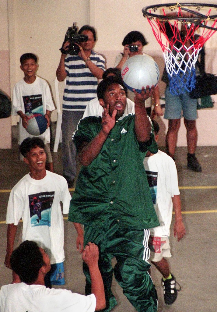RISING HOTSHOT. A young Kobe Bryant scrimmages with Manila street kids on August 16, 1998 during his five-day goodwill tour swing. Photo by Alex dela Rosa/AFP    