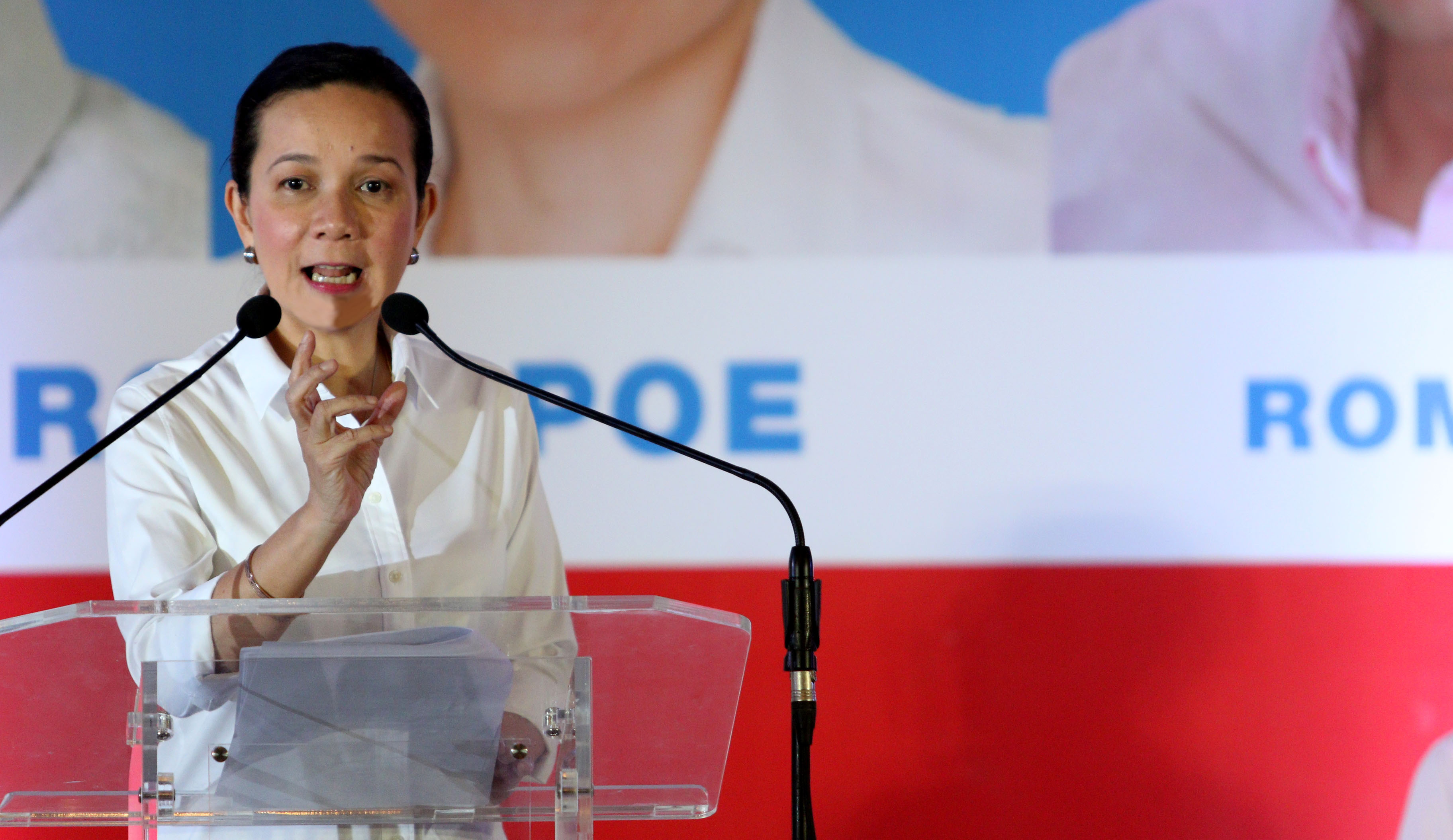 EMBATTLED CANDIDATE. Senator and presidential aspirant Grace Poe suffered another setback on December 11, 2015, after the Comelec First Division voted against her. File photo by Arnold Almacen 