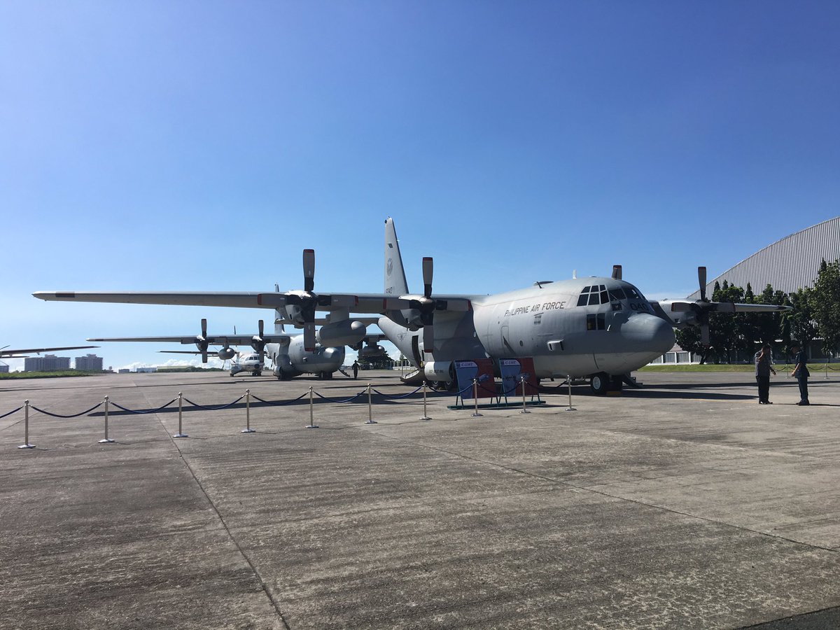 MILITARY PLANE. This file photo shows a C130 plane. A C130 caught fire at takeoff from the Clark Air Base in Pampanga on March 27, 2019. File photo by Carmela Fonbuena/Rappler 