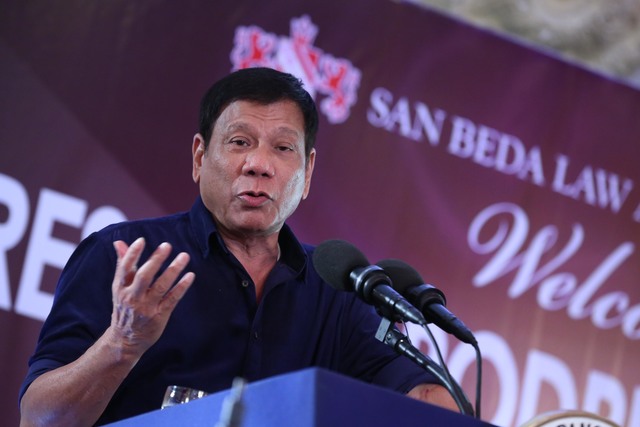 WILLING TO TALK. President Rodrigo Duterte attends a Testimonial Dinner Reception organized by the San Beda Law Alumni Association at Club Filipino in San Juan City, Manila on July 14, 2016. KING RODRIGUEZ/PPD 