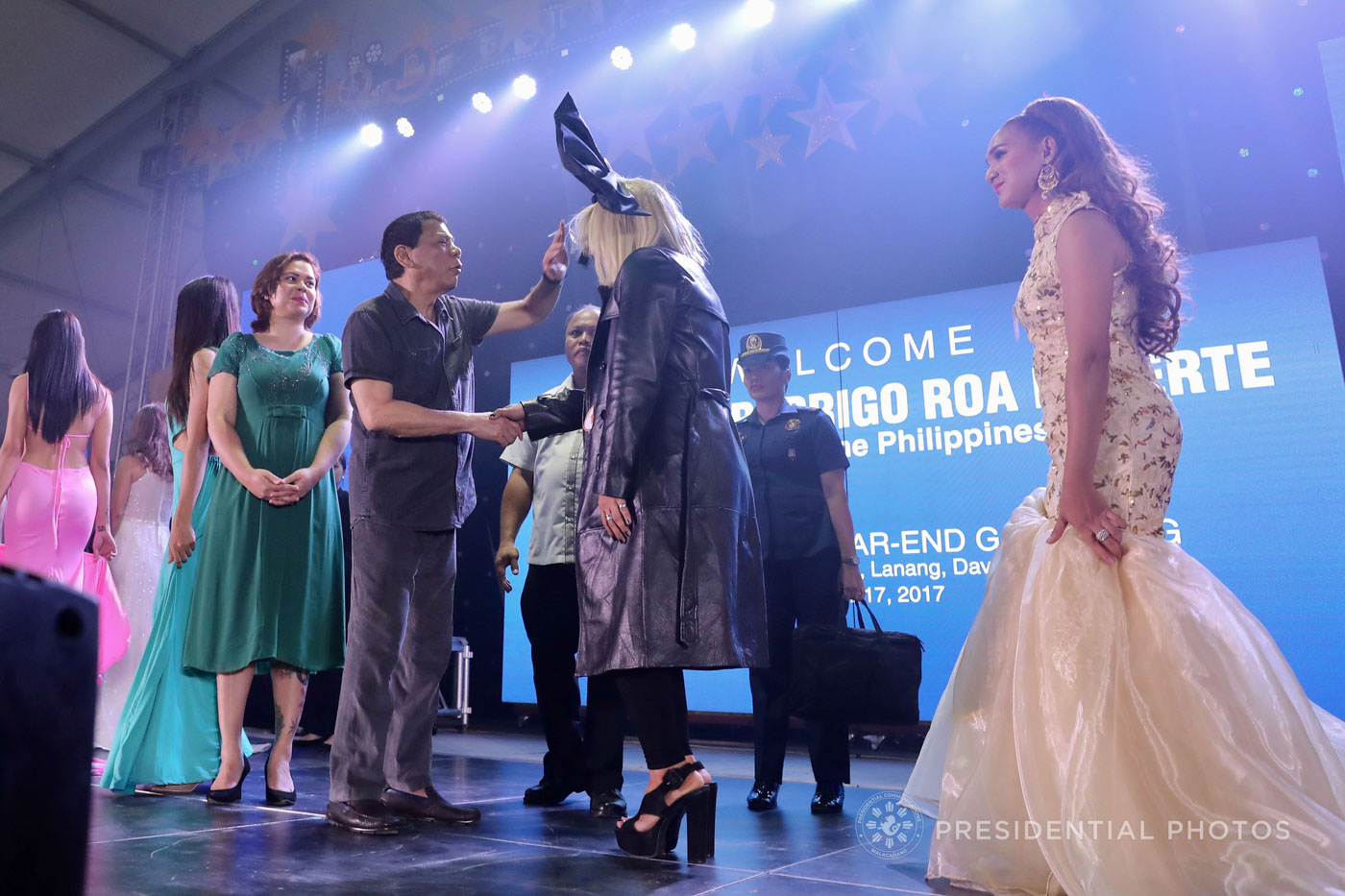 SAME-SEX MARRIAGE. President Rodrigo Duterte attends the 7th LGBT Davao Year-End Gathering in Lanang, Davao City on December 17, 2017. Also in the photo is his daughter, Davao City Mayor Sara Duterte-Carpio. Malacañang photo 