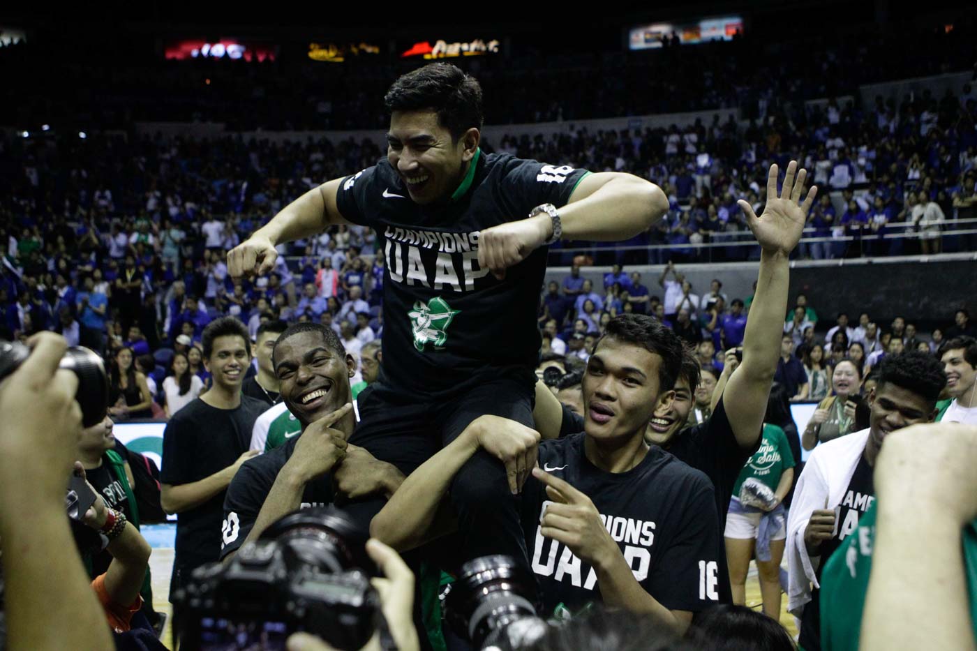 HEADING OUT. Aldin Ayo is reportedly heading to UST after two seasons as head coach of the DLSU Green Archers. File photo by Eduardo Solo/Rappler  