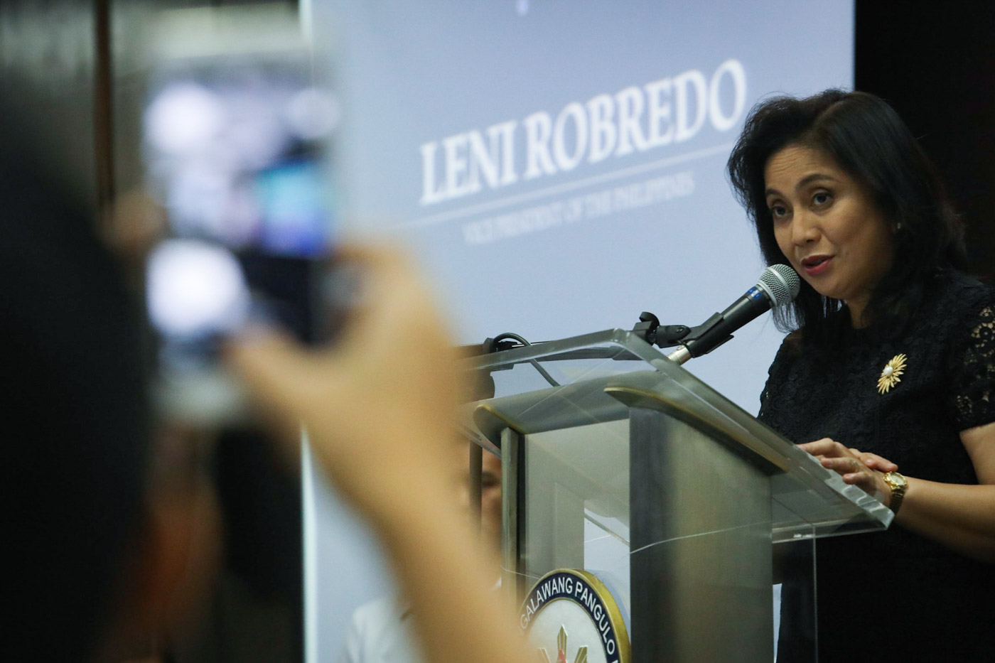 FIGHTING FAKE NEWS. Vice President Leni Robredo delivers a speech before Healthtech Challenge Philippines in Makati City on October 4, 2017. Photo from the OVP 