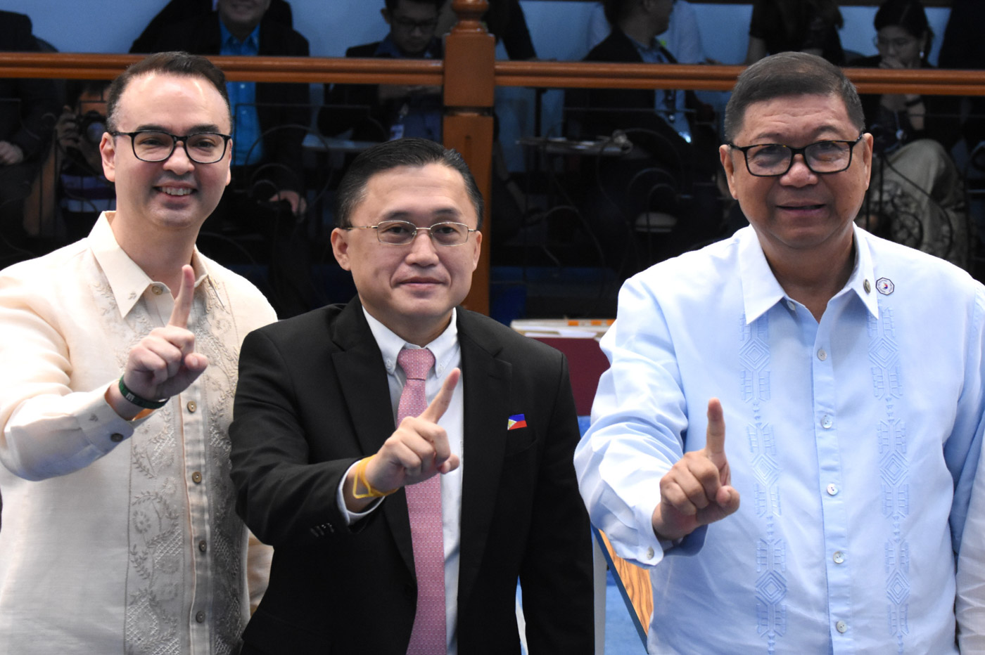 SEA GAMES FUNDS. House Speaker Allan Peter Cayetano, chairman of the Philippine SEA Games Organizing Committee (PHISGOC), Senator Bong Go and PSC chairman Butch Ramirez pose before the start of the floor deliberations of the 2020 budget of the Philippine Sports Comission on November 19, 2019. Photo by Angie de Silva/Rappler 