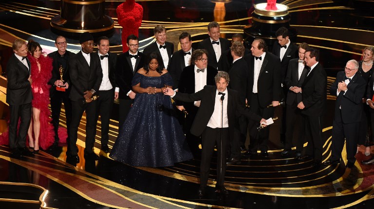 HIGH RATINGS.  The 91st Academy Awards has increased its ratings for this years according to ABC. Photo shows producers of Best Picture nominee "Green Book" Peter Farrelly and Nick Vallelonga accepting the award for Best Picture  Photo by Valerie Macon/ AFP  