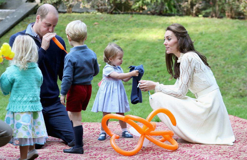 FAMILY TIME. Catherine, Duchess of Cambridge, Princess Charlotte of Cambridge and Prince George of Cambridge, Prince William, Duke of Cambridge at a children's party for Military families during the Royal Tour of Canada on September 29, 2016. Photo by Chris Jackson/Pool/Getty Images AFP  