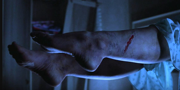 Potongan adegan dari film 'The Exorcist' yang memuncaki daftar film foto terlaris. Foto dari screen capture youtube nightmaretown17. 