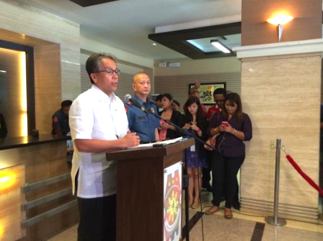 'MISENCOUNTER.' Interior Secretary Manuel Roxas II gives a news briefing in Camp Crame on January 27, 2015. Bea Cupin/Rappler