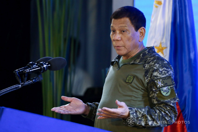 CHIEF EXECUTIVE. President Rodrigo Duterte orders a ceasefire 5 days before Christmas. Malacanang photo 