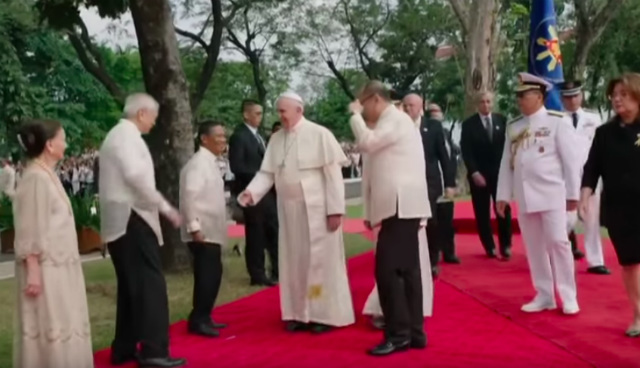 Pope Francis in Manila in January 2015. Screenshot from RTVM 