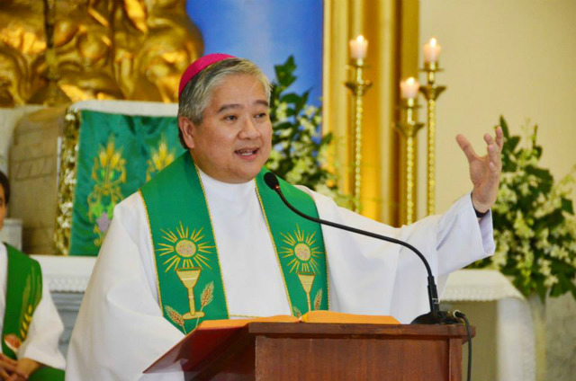 TOP BISHOP. Lingayen-Dagupan Archbishop Socrates Villegas, president of the Catholic Bishops' Conference of the Philippines, shown here in a recent Mass, says the Catholic Church allows the use of marijuana for terminally-ill patients. Photo by Noli Yamsuan/Archdiocese of Manila  