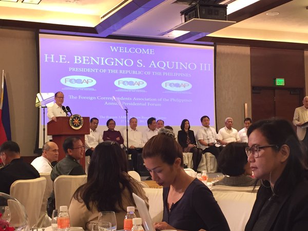 FOCAP. President Benigno Aquino III answers questions from members of the Foreign Correspondents Association of the Philippines on Tuesday, October 27. Photo by Camille Elemia/Rappler  