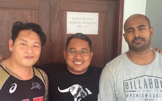Matius Arif Mirdjaja (tengah) bersama Andrew Chan (kiri) dan Myuran Sukumaran. Foto milik Matius Mirdjaja 