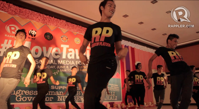 SHAKING THINGS UP. Tawi-Tawi youth dance group Rainbow Platoon entertain participants and panelists 