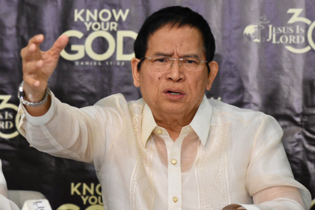 'HOLY ANGER.' Jesus Is Lord Church founder Brother Eddie Villanueva says he felt 'holy anger' when President Rodrigo Duterte called God stupid. File photo by Angie de Silva/Rappler 