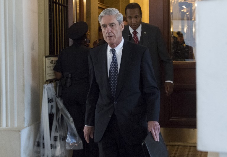 PROBE. This file photo taken on June 21, 2017 shows Former FBI Director Robert Mueller, special counsel on the Russian investigation, following a meeting with members of the US Senate Judiciary Committee at the US Capitol in Washington, DC on June 21, 2017. File photo by Saul Loeb/AFP 