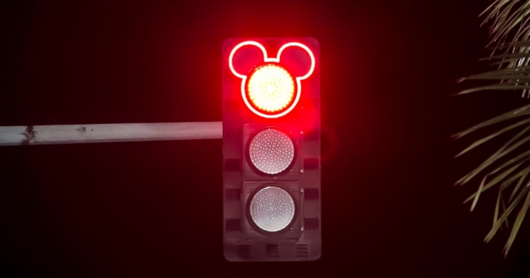 MICKEY IN MANILA. Everyone's favorite mouse takes over Metro Manila, surprising commuters with Mickey-eared traffic lights. Photo courtesy of The Walt Disney Company Philippines 