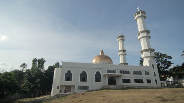 The grand mosque in Panglima Sugala is the biggest and most beautiful mosque in Tawi-Tawi. Photo by Franz Lopez/ Rappler 