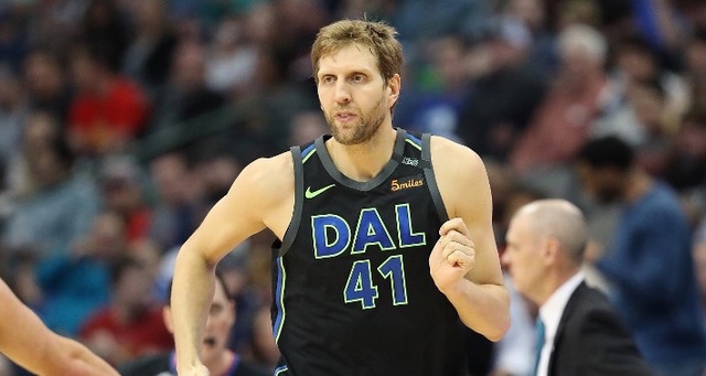 STILL GOT IT. Dirk Nowitzki continues to set personal milestones. Photo by Ronald Martinez/Getty Images/AFP  