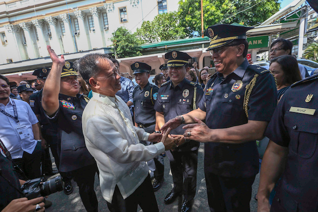 MOVING ON. Amid the shabu smuggling controversy, President Rodrigo Duterte moves customs chief Isidro Lapena (left) to the Technical Education and Skills Development Authority, giving him a Cabinet-rank position. File photo by Inoue Jaena/Rappler  