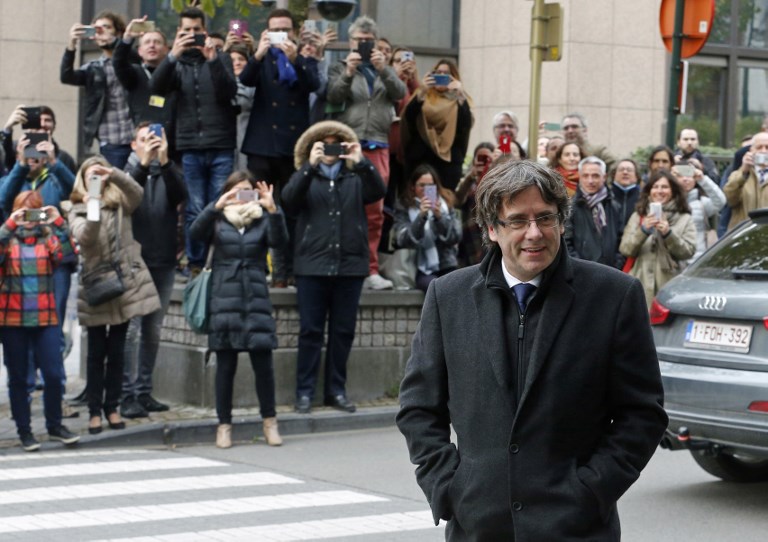 ON BAIL. This file photo taken on October 31, 2017 shows dismissed Catalonia's leader Carles Puigdemont arriving to address media representatives at The Press Club in Brussels. Photo by Nicolas Maeterlinck/AFP 