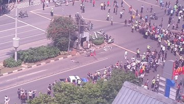 Kondisi terbaru pasca ledakan di jalan MH Thamrin, Jakarta Pusat. Foto dari Twitter/@dapurivan 