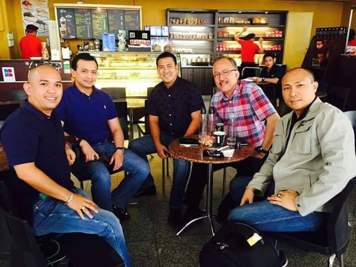 OLD PHOTO. Justice Secretary Vitaliano Aguirre II shows this 2015 photo to reporters on June 7, 2017 as he claims Senator Antonio Trillanes IV, Magdalo Rep Gary Alejano and former Aquino political adviser Ronald Llamas were in Marawi before the crisis erupted. Photo from Facebook page of Ace Cerilles  