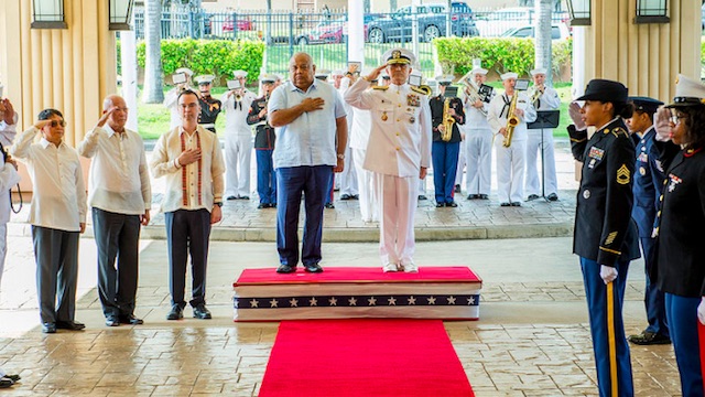 TOP OFFICIALS. Executive Secretary Salvador Medialdea and key Philippine government officials meet US Pacific Command chief Harry Harris Jr in Hawaii. Photo from the US Pacific Command web site    