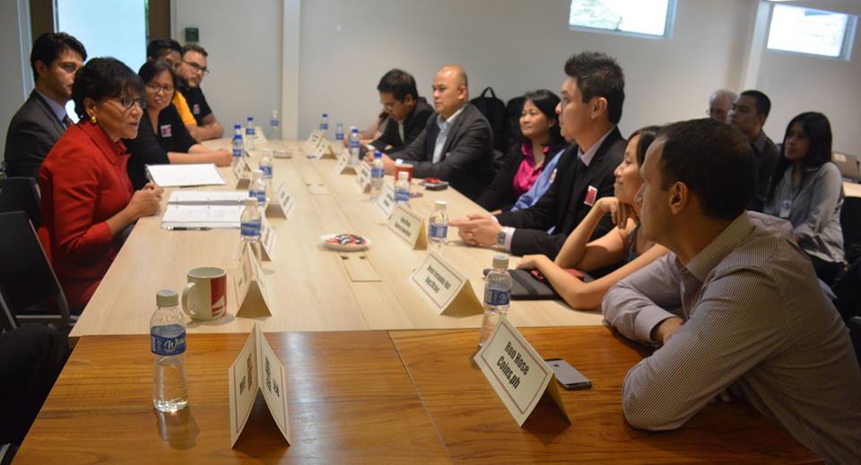 US Secretary of Commerce Penny Pritzker speaking to the top entrepreneurs in the Philippines. Photo from Kickstart Ventures.