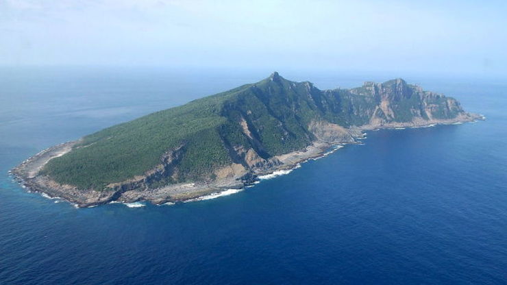 SENKAKU. A file picture dated 27 April 2005 shows an aerial view of Uotsuri Island, one of the disputed Senkaku islands in the East China Sea. Hiroya Shimoji/EPA