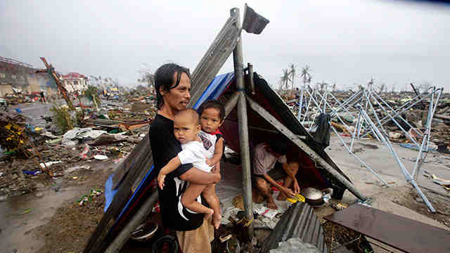 POOR AND HOMELESS. Makeshift tents for poor families that have lost everything due to Super Typhoon Yolanda. File photo by EPA  