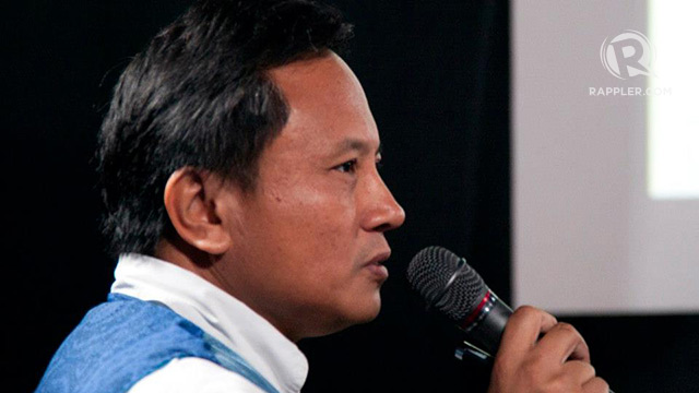 NEW PHASE. Howie Severino asks a question during Rappler's #ThinkPH event in August 2013. File photo by Rappler
