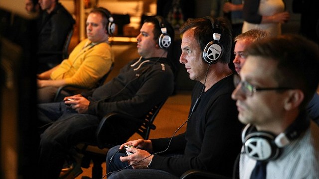 HOT GAME. Canadian actor Will Arnett tests out the multiplayer action of Titanfall on Xbox One at the Microsoft Lounge on February 24, 2014 in Venice, California. File photo by Imeh Akpanudosen/Getty Images for Xbox/AFP