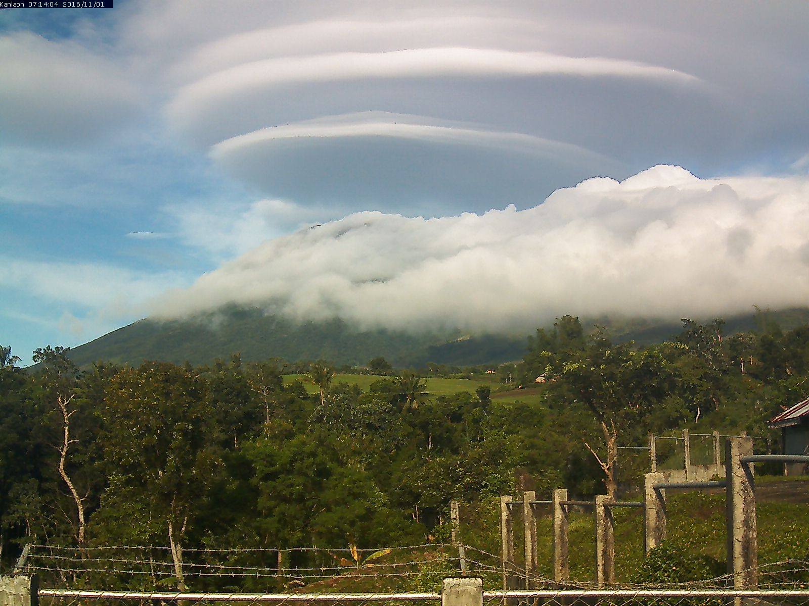 An IP camera view of Kanlaon Volcano on November 1, 2016. Photo courtesy of the Philippine Institute of Volcanology and Seismology. 