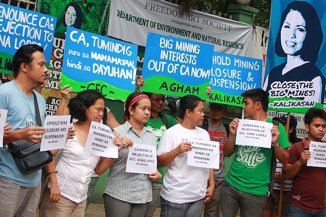 SUPPORT FOR GINA LOPEZ. Environment advocates denounce the rejection of Gina Lopez by the Commission on Appointments on May 3, 2017. Photo by Darren Langit/Rappler