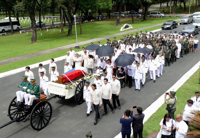 CONTROVERSIAL BURIAL. The late dictator Ferdinand Marcos is buried at the Libingan ng mga Bayani with full military honors on November 18, 2016. Photo from Marcos Presidential Center 