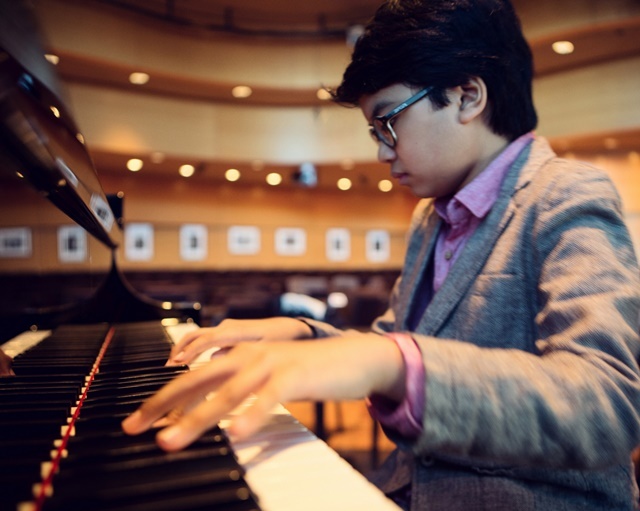 KONSER JAZZ. Pianis jazz belia, Joey Alexander akan tampil di hadapan Presiden Amerika Serikat, Barack Obama pada Sabtu, 30 April. Foto dari joeyalexandermusic.om