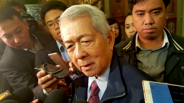 IMPROVING PH-CHINA TIES. Foreign Secretary Perfecto Yasay Jr talks to the Philippine media covering President Rodrigo Duterte's state visit to China on October 19, 2016. Photo by Pia Ranada/Rappler 