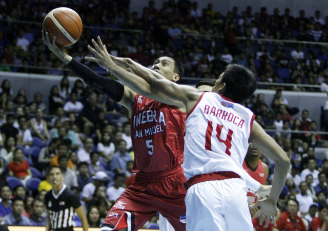 CLUTCH. LA Tenorio (L) comes up with the clutch game-winning basket as Barangay Ginebra escapes Star. Photo from PBA Images 
