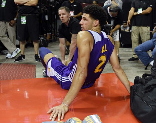 INJURED. Lonzo Ball might opt to sit out the rest of the preseason. Photo by Ethan Miller/Getty Images North America/AFP  