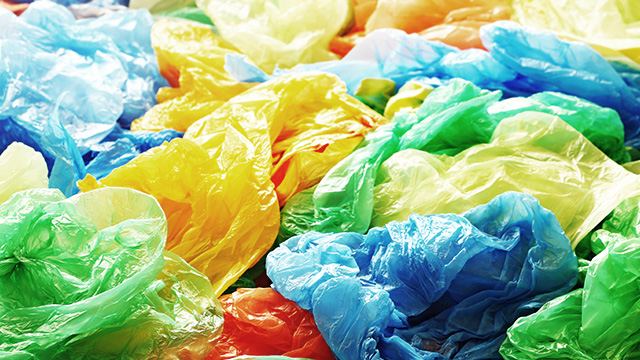 PLASTIC USE. A report says almost 57 million shopping bags are used every day throughout the Philippines, adding up to more than 20 billion a year. Image via Shutterstock  