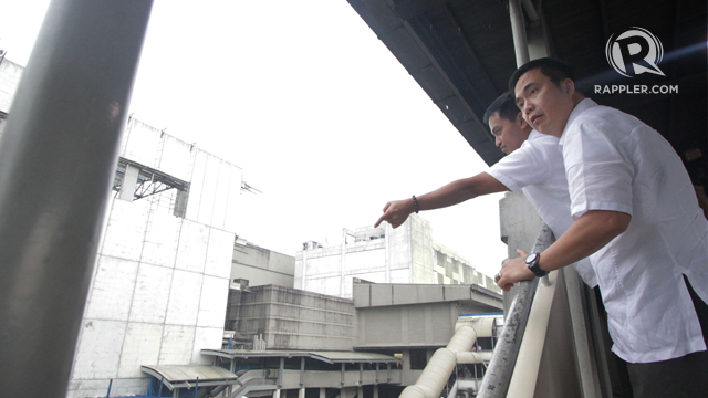 NO BIGGIE. DOTC Secretary Jun Abaya is okay with people comparing him to Sen Grace Poe. 'I’m fair game and I’m also a sport,' he says. File photo by Rappler