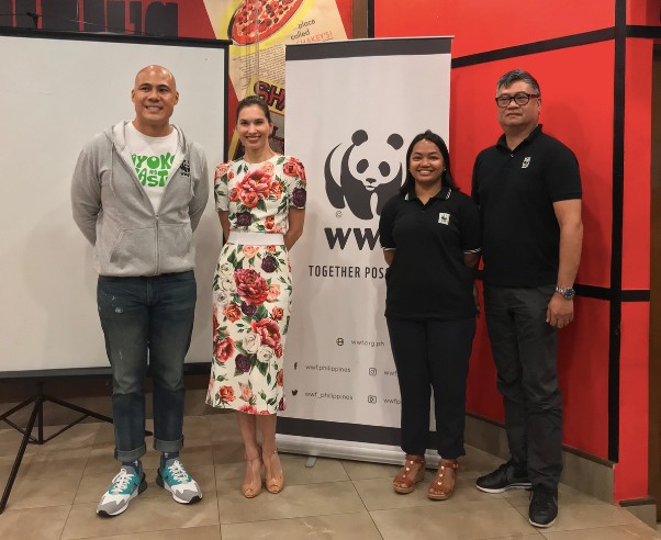 LOVE THE PLANET. Rovilson Fernandez, WWF ambassador, Nanette Medved-Po, founder and director of Generation HOPE, Czarina Constantino, WWF project manager, and Jose Palma, WWF president and chief executive officer at the "No Plastics in Nature" initiative launch. Photo by Rea Gierran/Rappler 