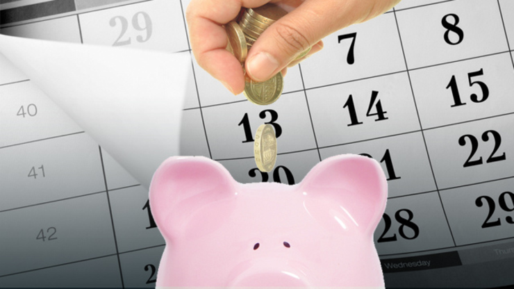Piggy bank and calendar images from Shutterstock 