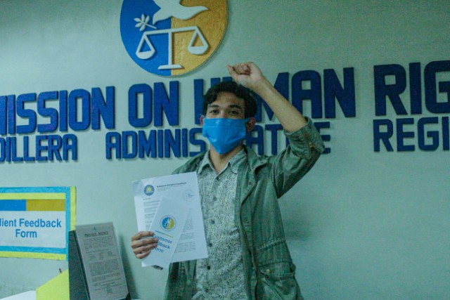 FIGHT. Christian Ruz files a complaint before the Commission on Human Rights. Photo courtesy of Ruz 