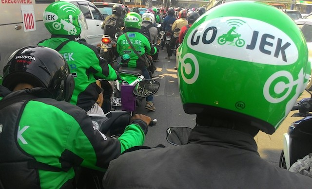 PART OF LANDSCAPE. Go-jek has become a household name in Indonesia. Photo by Famega Syavira/Rappler 