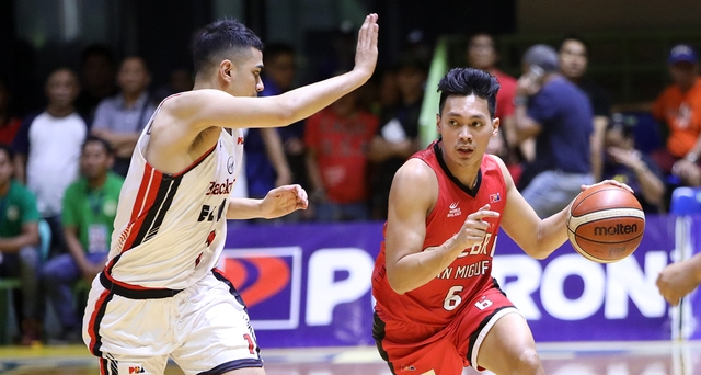 DO-IT-ALL. Scottie Thompson and Barangay Ginebra cruise to their second straight win. Photo from PBA Images  