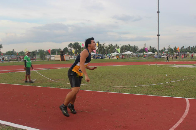 ENDING WITH A BANG. NCR javelin thrower Joshua Patalud gets his first gold medal after 4 years of Palaro. Photo by Junmar dela Cruz/DepEd/Rappler 