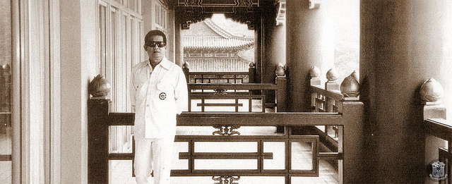 BEFORE MANILA. Ninoy Aquino in Taipei, Taiwan in August 1983 before flying to the Philippines. Photo from the Presidential Museum and Library Flickr account  